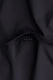 اتش اند ام جاكيت واقي من المطر من نسيج ستورم موف